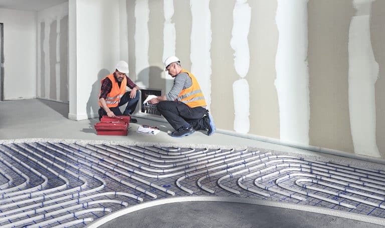 التدفئة تحت البلاط بالماء